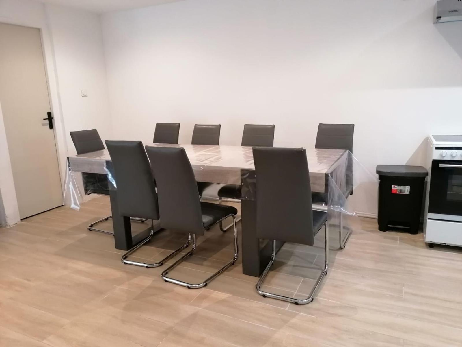 Maison Atypique 14 Couchages La Crau Esterno foto